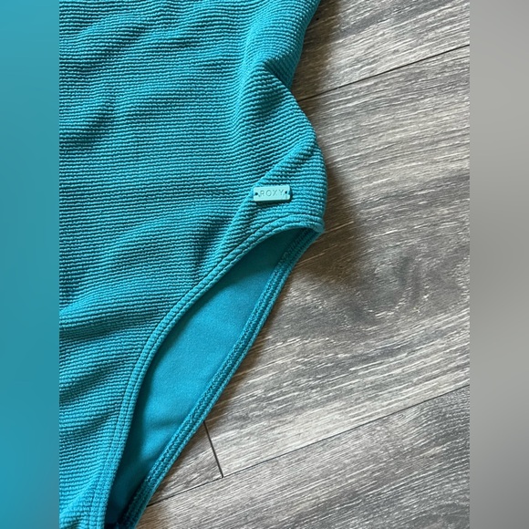 Roxy juniors’ ribbed one piece teal swimsuit - Picture 4 of 6
